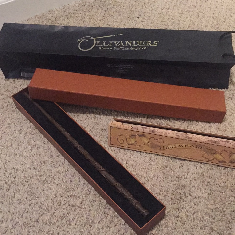 Hermione Wand Olivanders (activated)